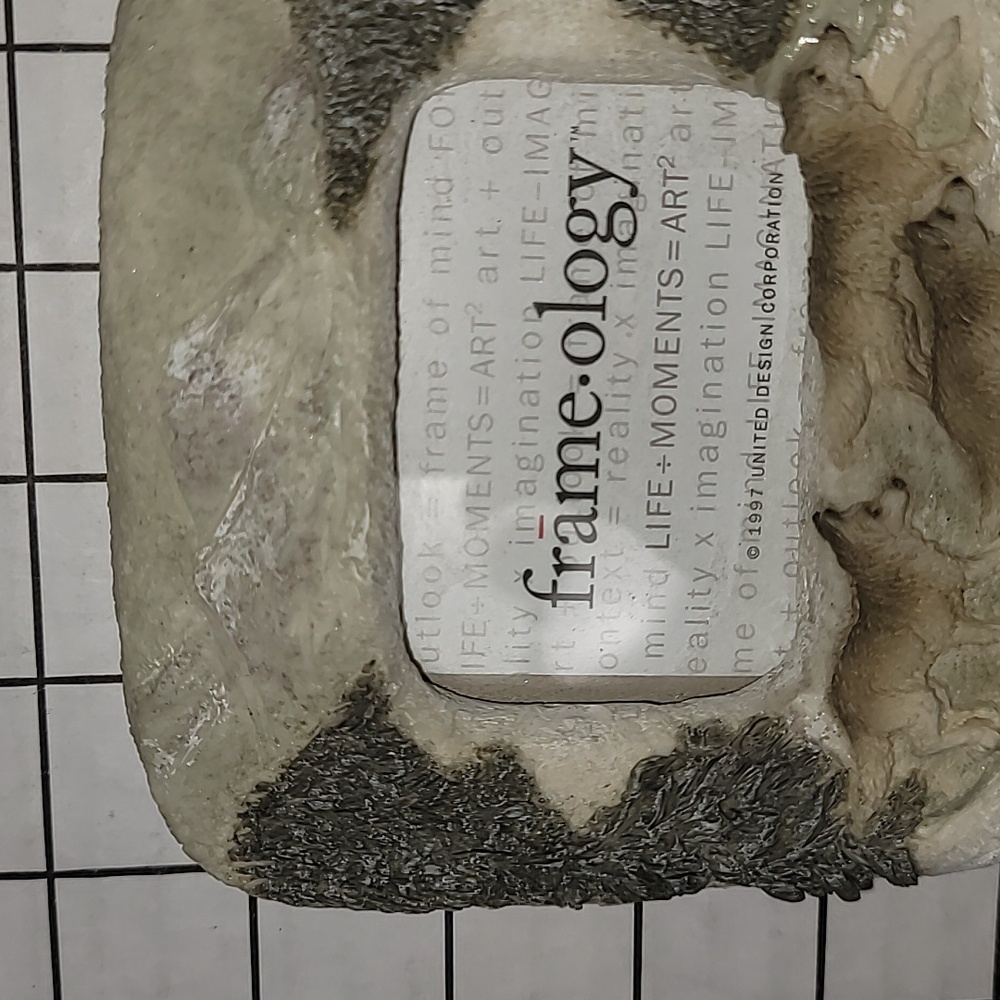 Frameology Running‎ Wolves Picture Frame NWT - Picture 5 of 8
